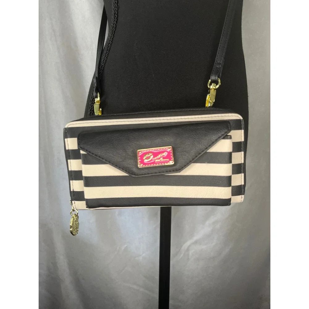 Betsey Johnson‎ Black White Stripe Convertible Crossbody Wallet Clutch